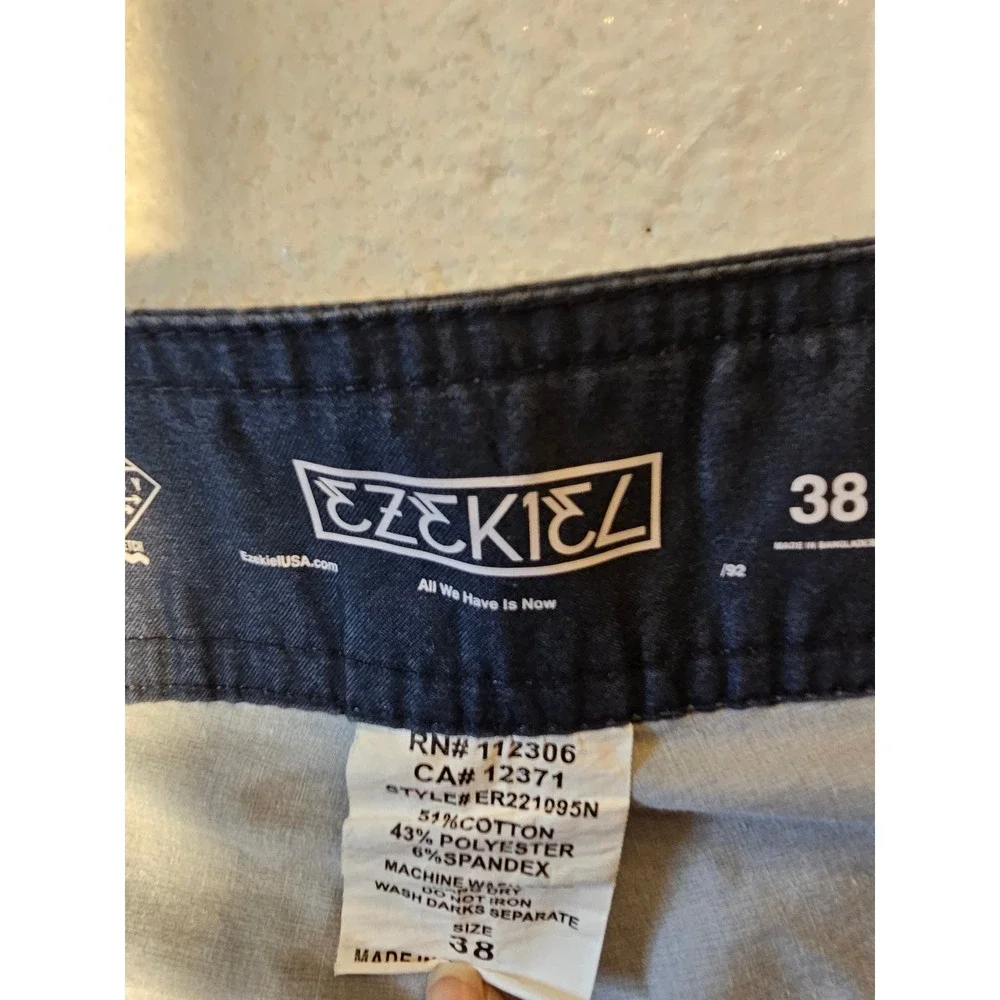 Ezekiel‎ Mens Striped Board Shorts Tan Navy Yellow Size 38 ER221095N Swim Trunks